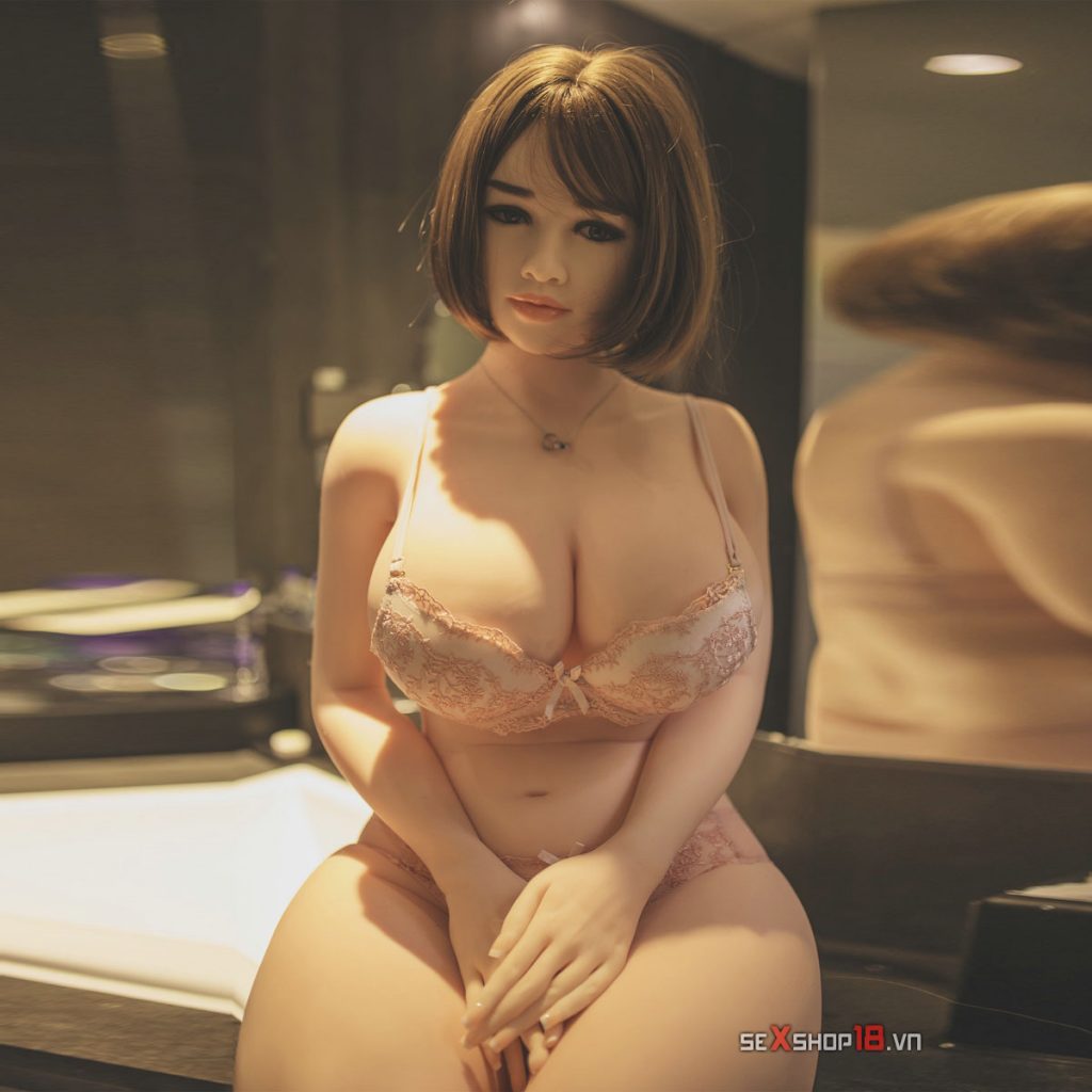 bup be tinh duc nhat ban nang JULE mum mim 1