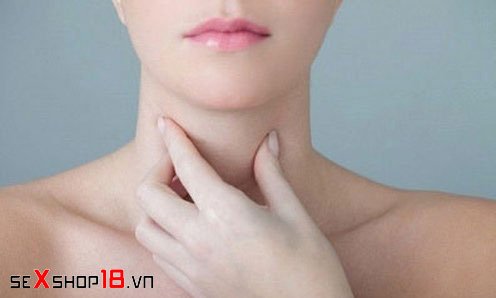 Ở nam giới yết hầu là gì?