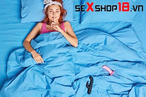 So sánh dương vật giả và máy rung – Nên chọn loại nào? 5 So sánh dương vật giả và máy rung cái nào tốt?