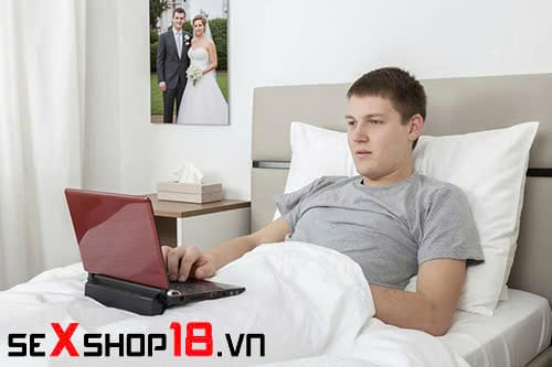 Vì Sao Đàn Ông Có Vợ Vẫn Thủ Dâm? Góc Nhìn Tâm Lý Và Sức Khỏe 1 Vì sao đàn ông có vợ vẫn thủ dâm để giải tỏa nhu cầu