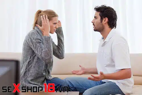 Mama boy là gì? 7 Dấu hiệu nhận biết mama boy chính hiệu 2 người đàn ông mama boy là gì